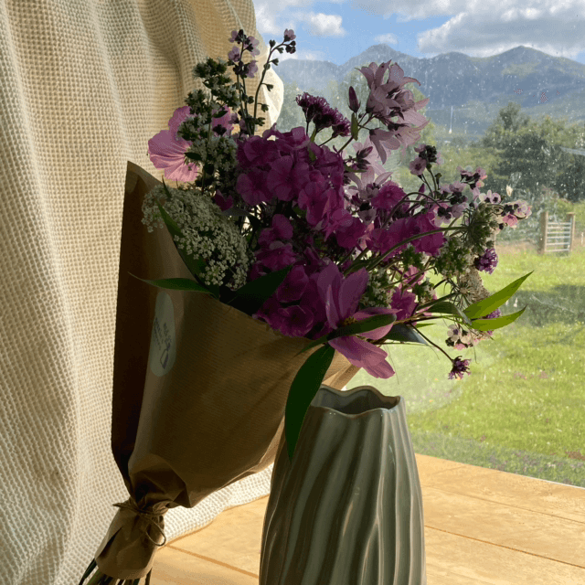 Blooming Bouquet - Fresh Flowers